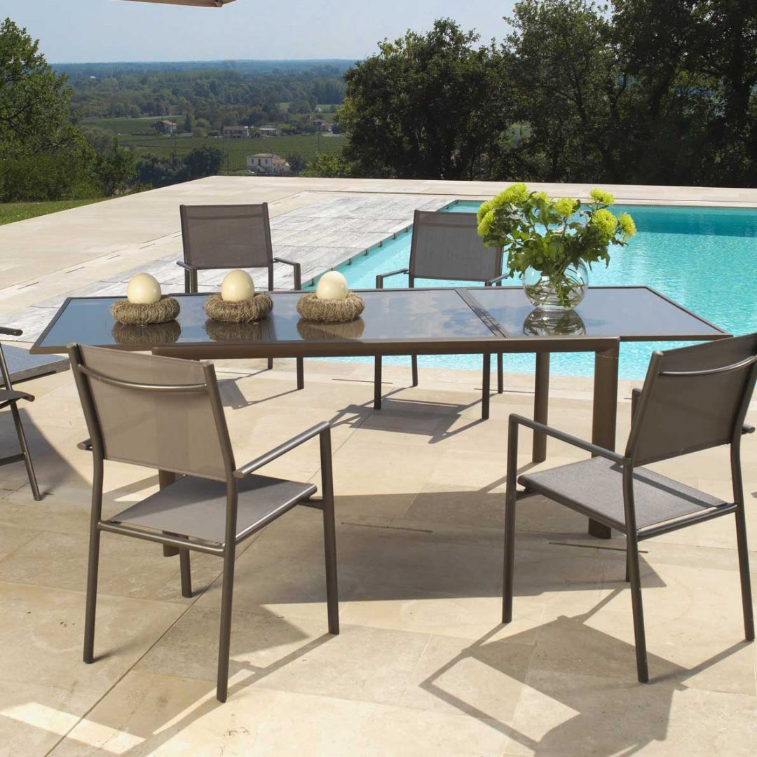 Mesa de terraza de aluminio y cristal Mesa de terraza de aluminio y cristal